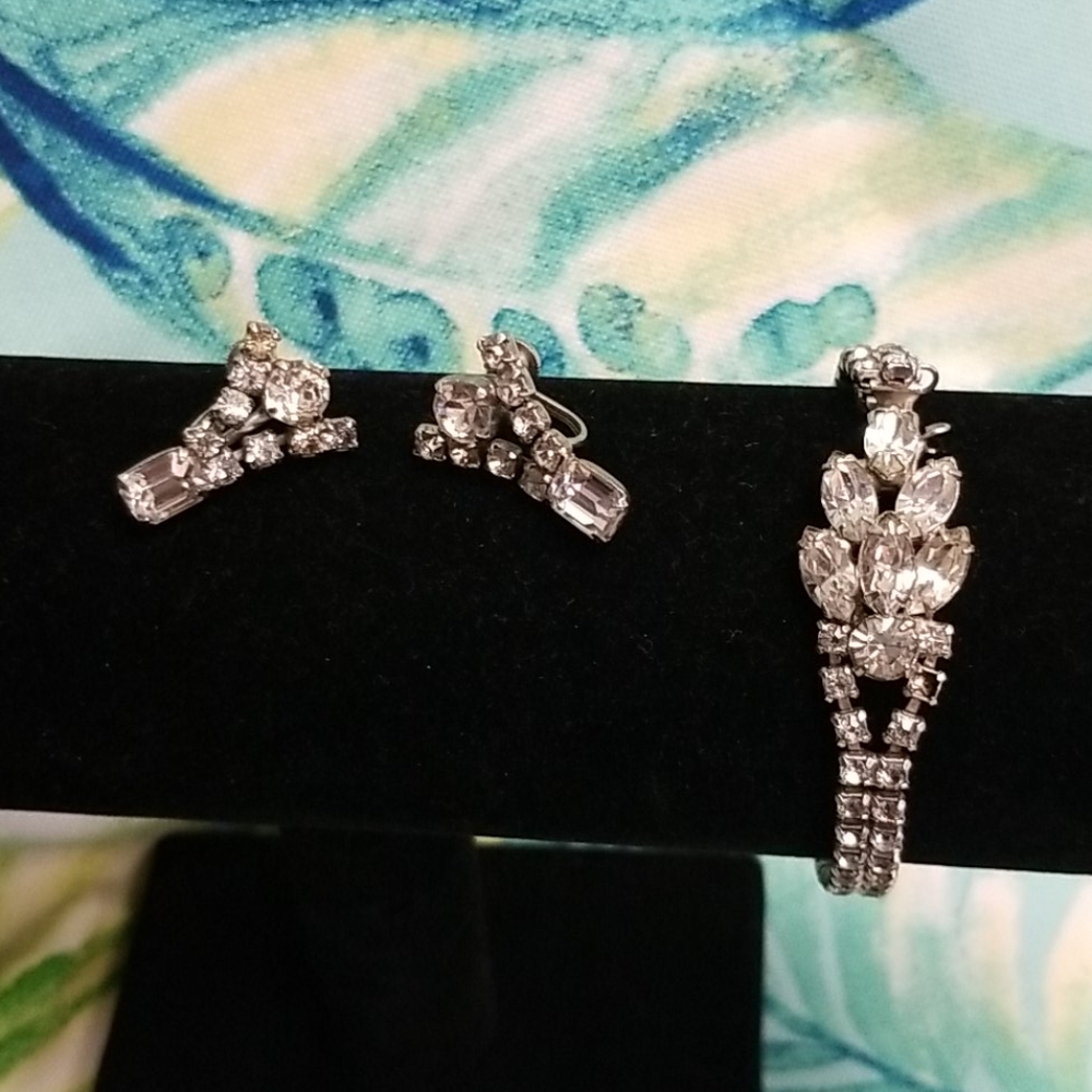 Antique Rhinestone and clip on earrings set